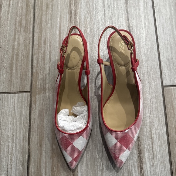Michael Kors Doreen Flex Red Sequin Kitten Heel Pump - Picture 1 of 7